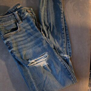 American Eagle skinny JEANS